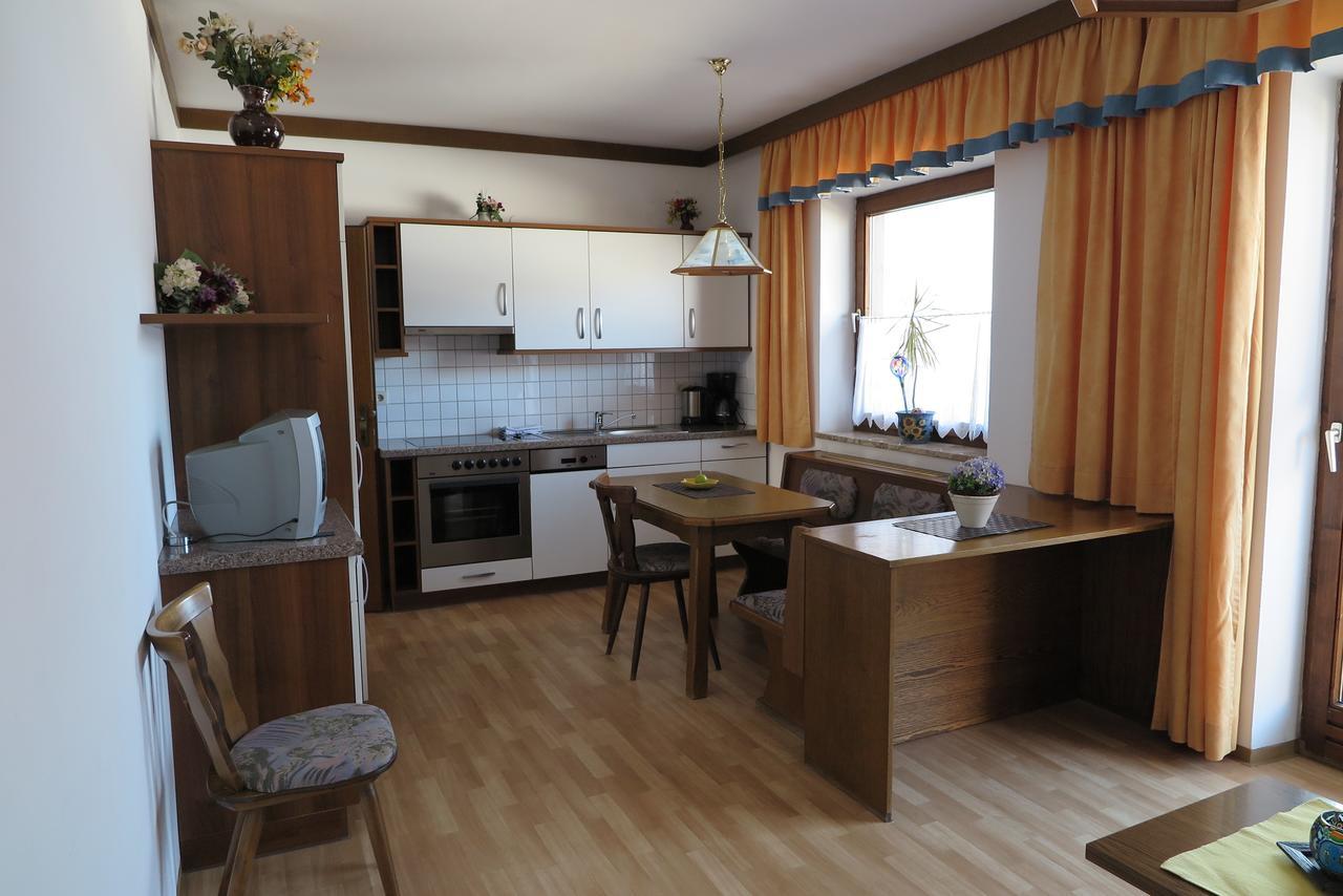 Apartamento Haus Enzian Sankt Johann im Pongau Habitación foto
