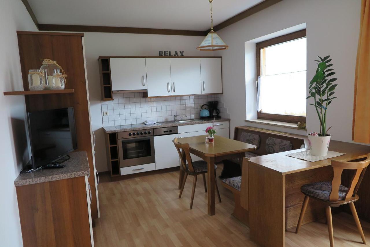 Apartamento Haus Enzian Sankt Johann im Pongau Exterior foto