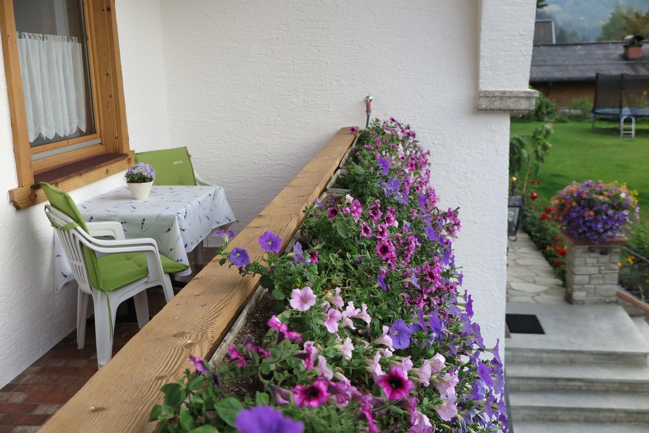 Apartamento Haus Enzian Sankt Johann im Pongau Exterior foto